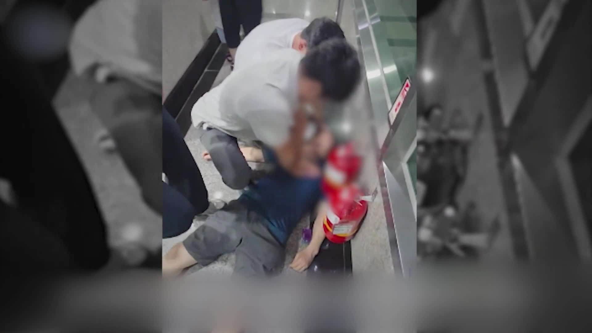 회식하던 남성 다섯 명…“도와달라”에 뛰쳐나가더니
