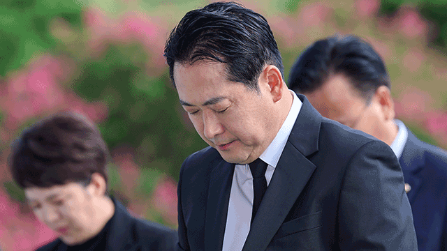 장동혁, 첫 일정으로 현충원 참배…“자유·번영 대한민국 지킬 것”