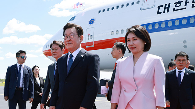 이 대통령, 필라델피아 도착…한미 조선 협력 상징 필리조선소 시찰