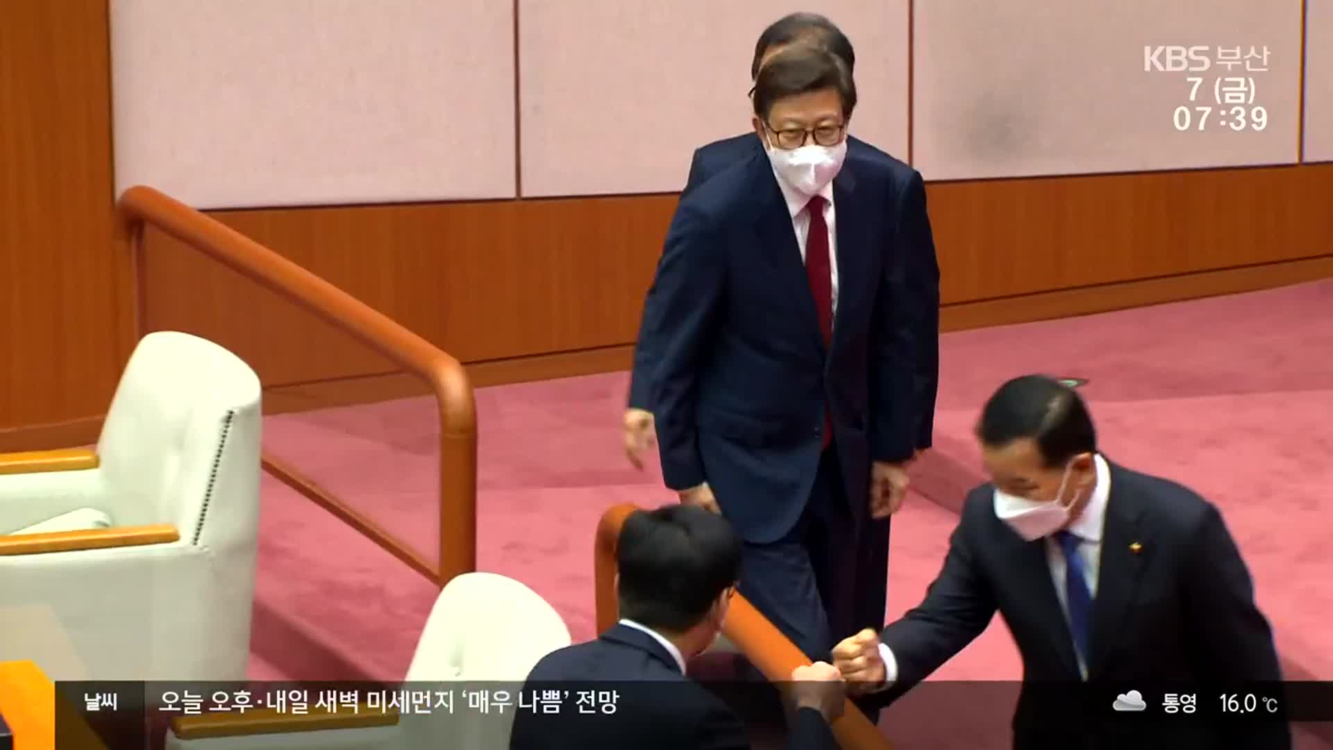 [영상] 시의회-시장 첫 탐색전 ‘헛심 공방’