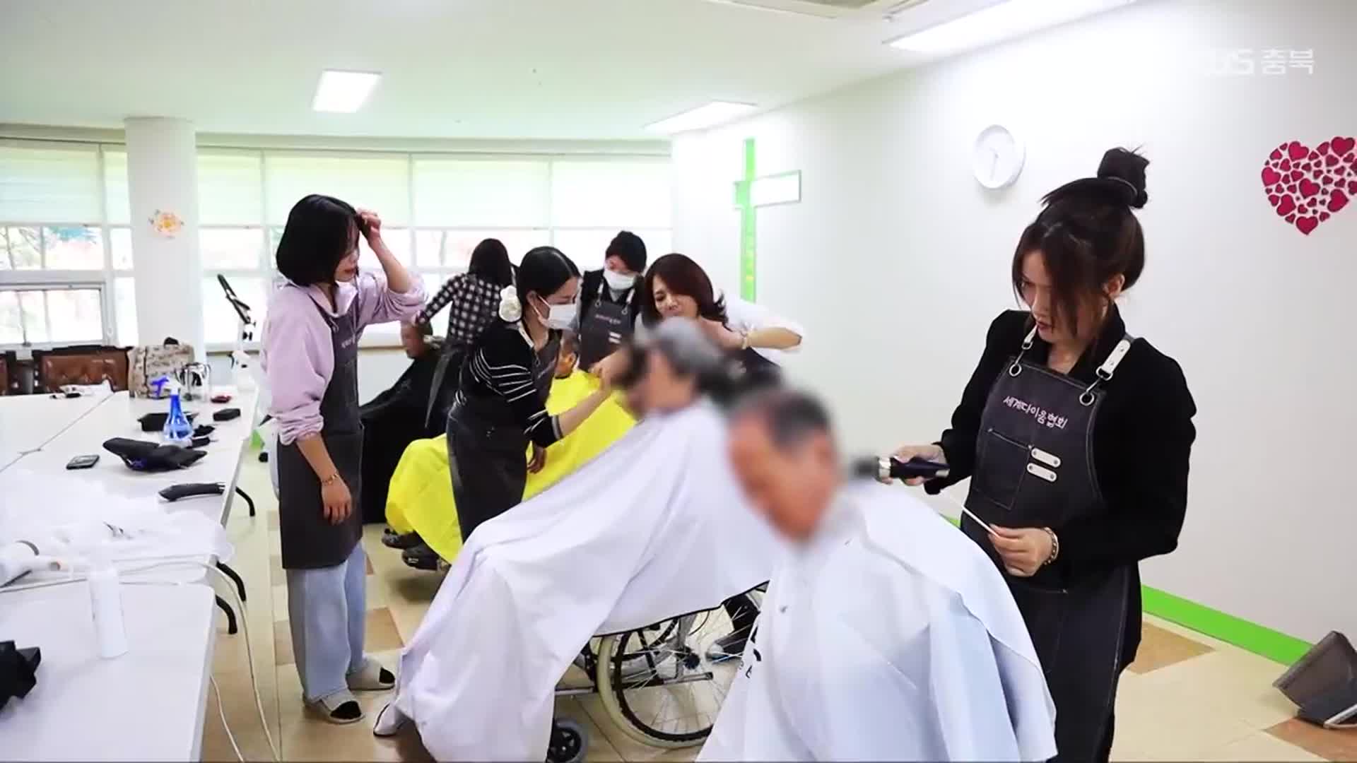 [화제현장 이곳] 미용으로 ‘나눔’ 실천…다문화 여성 봉사단