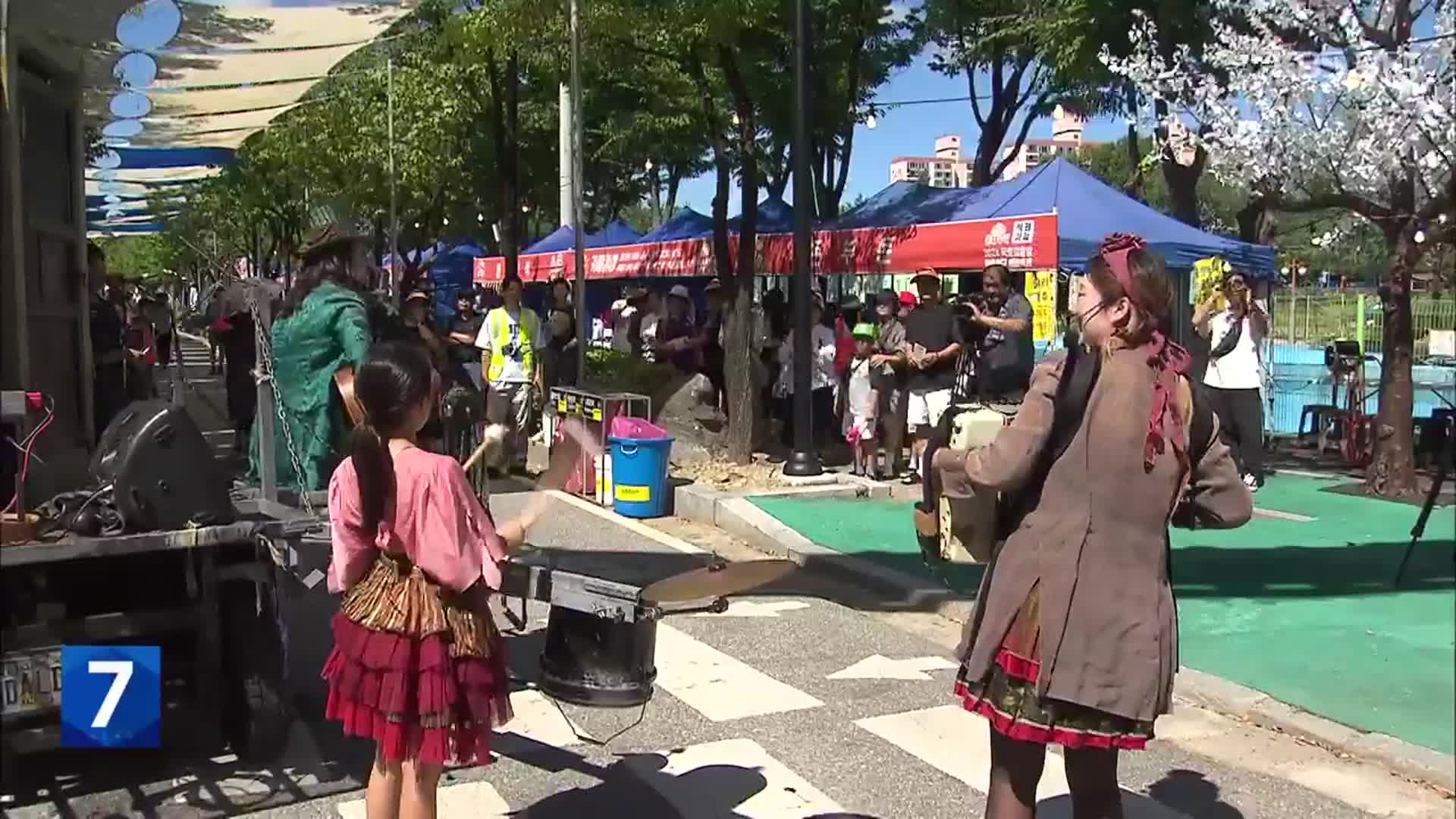 국토정중앙의 가을맞이…양구 배꼽축제 개막