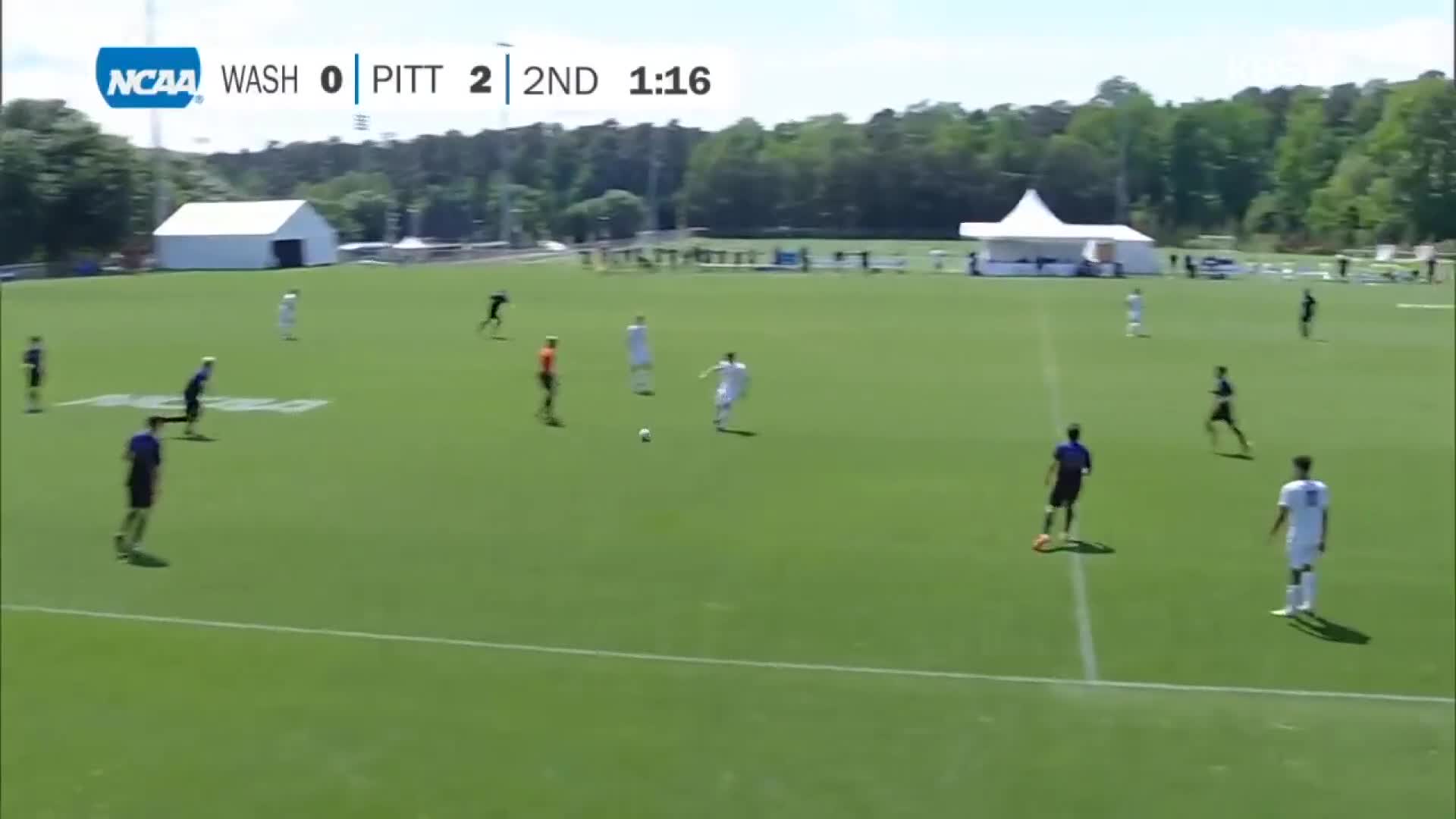 [오늘의 영상] 멀리 보는 선수가 골을 넣는다!