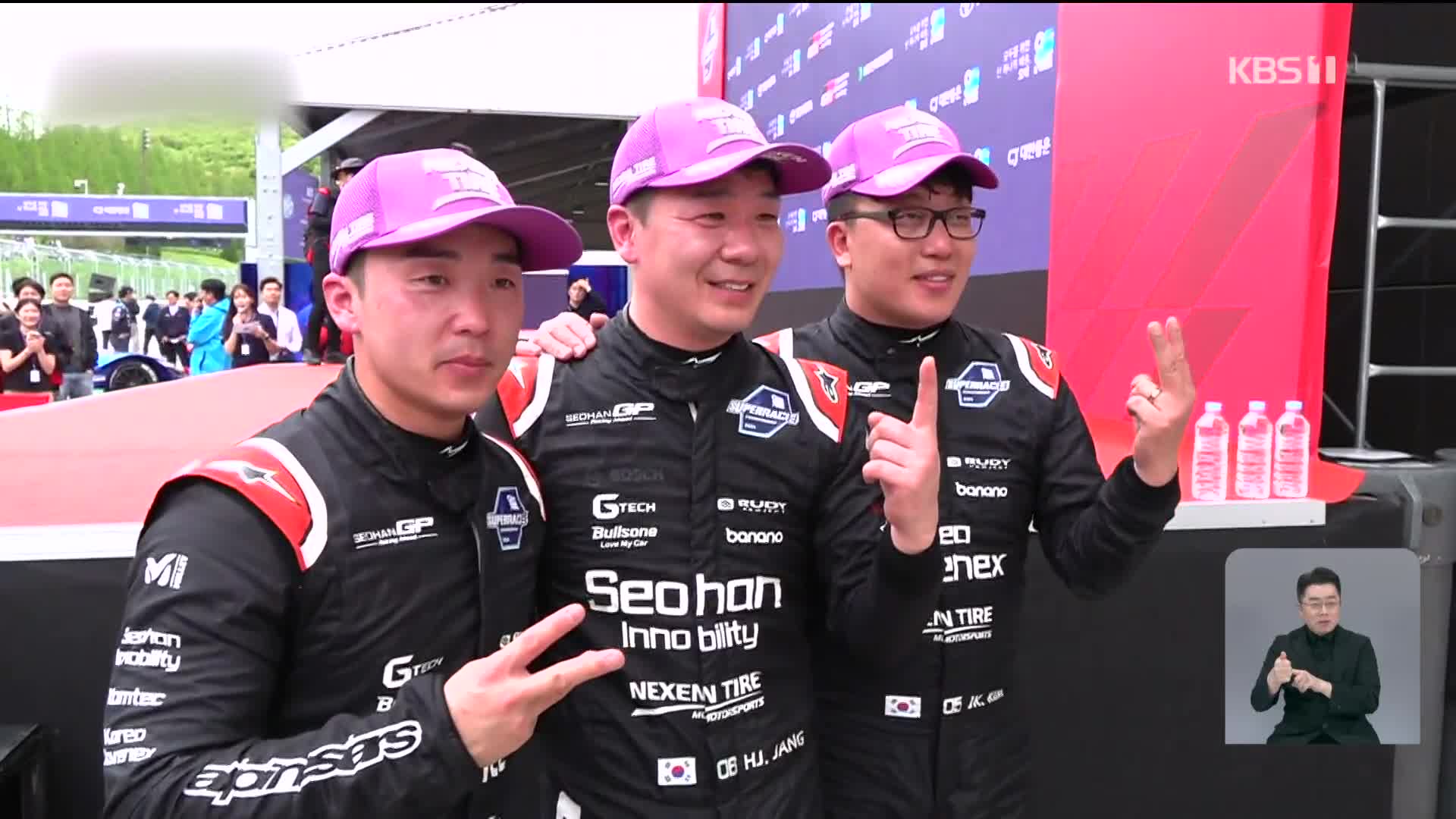 48-year-old Jang Hyun-jin challenges for Super Race championship