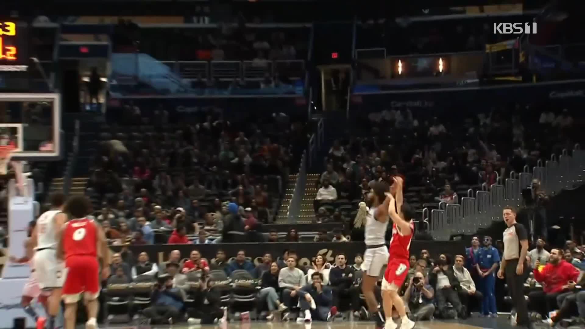 [오늘의 영상] 172cm! NBA 코트의 기적