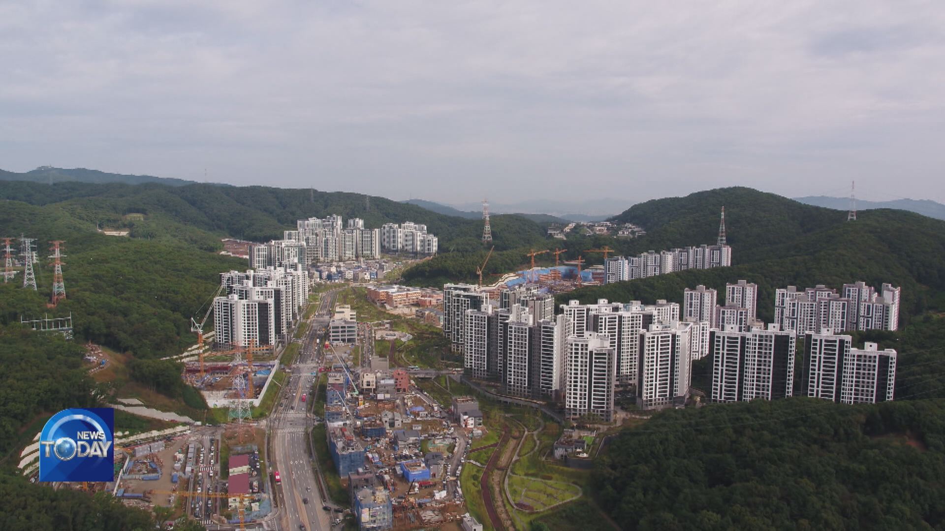 CONTROVERSY CONTINUES OVER LAND SCANDAL