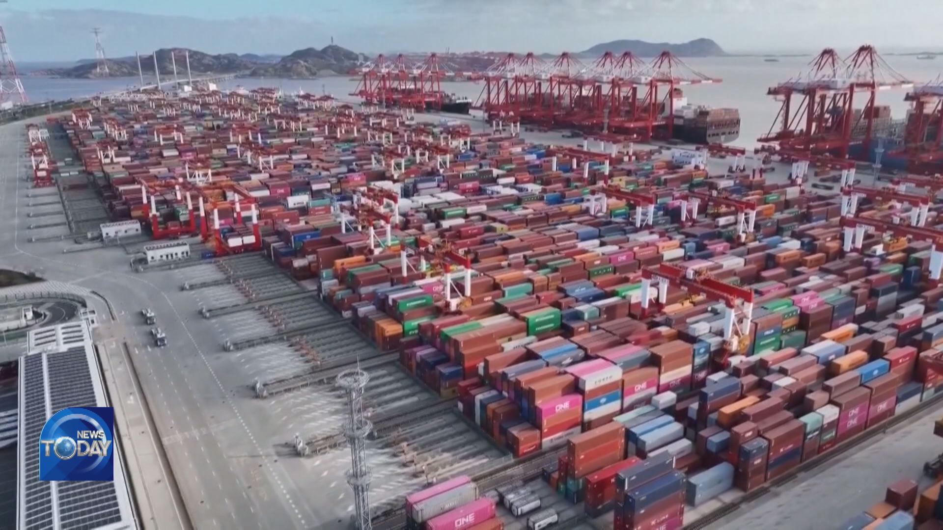 CONTAINER VESSELS STRANDED IN CHINA