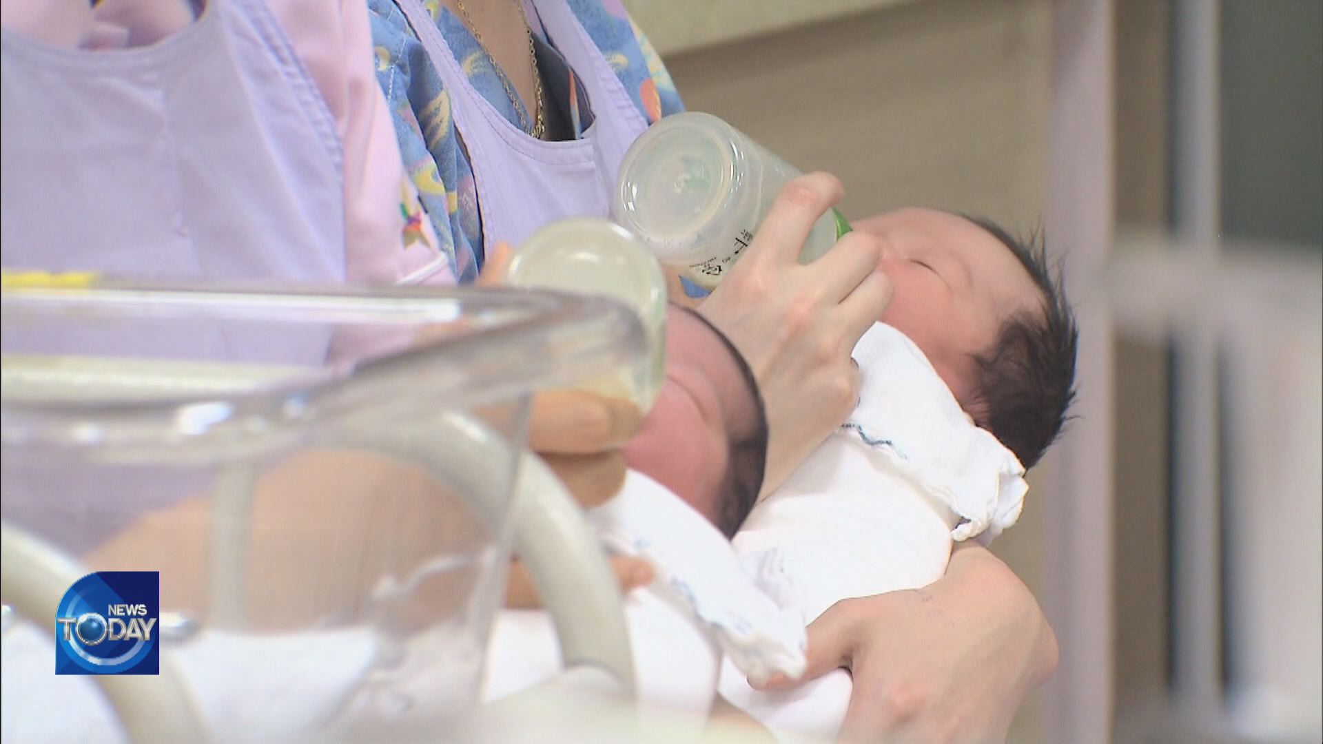 S. KOREA’S BIRTH RATE HALVES IN A DECADE