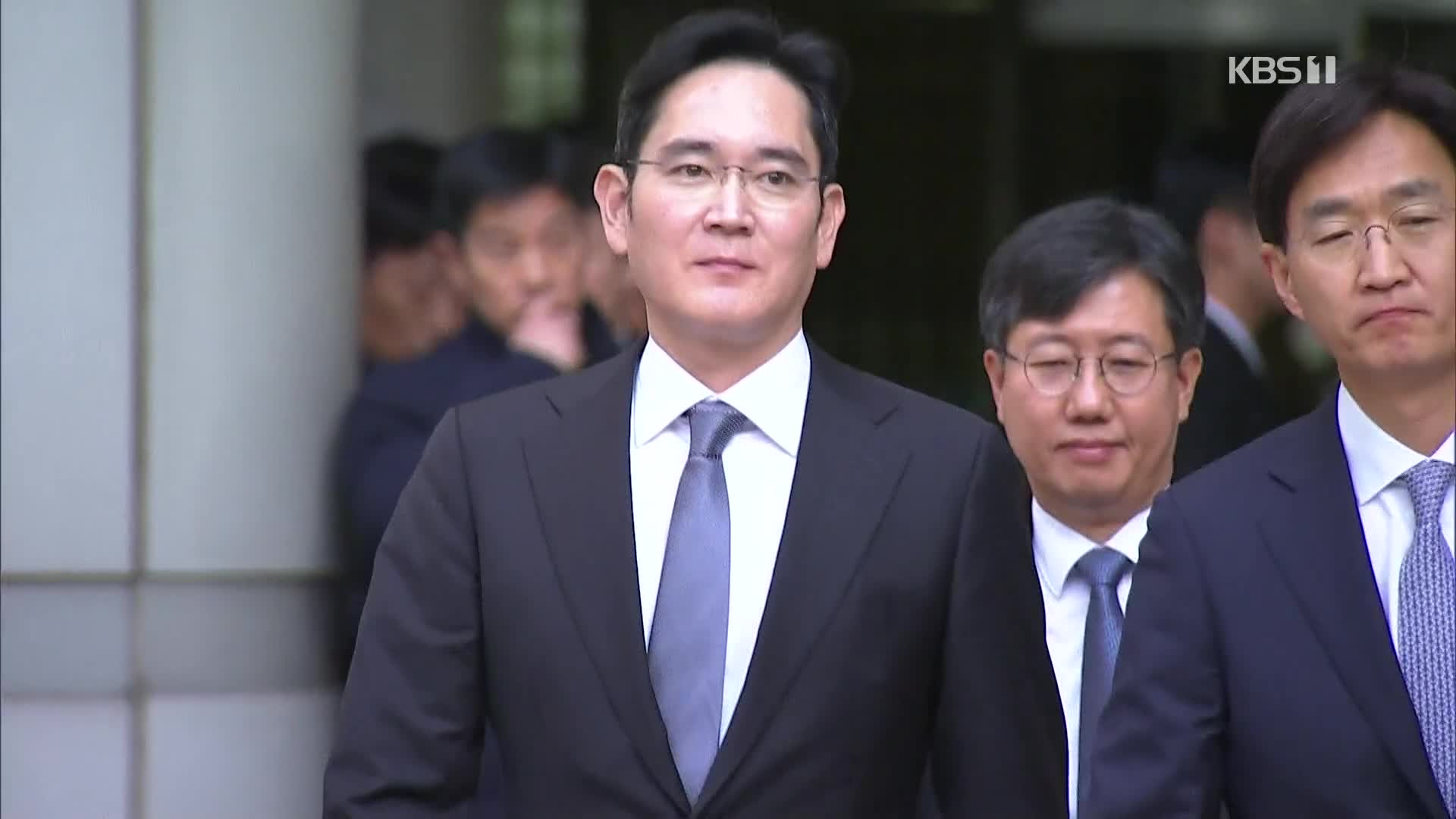 상고 포기…이재용 징역 2년 6개월 확정