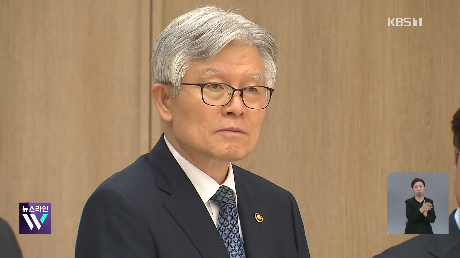 야, 최동석 경질 요구 봇물…여, 논란 차단 고심
