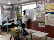 美 교과서 수입 급증, 곳곳서 강의 