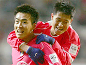 축구대표팀, 통쾌한 첫 승 