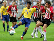 피스컵 개막…PSV, 2연속 우승 시동 