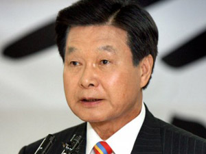 정계 개편 주도권 싸움 치열 