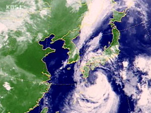 태풍 ‘우쿵’ 북상…내일부터 간접 영향권 