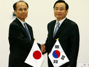 한일 동해 공동조사, 양보 배경은? 