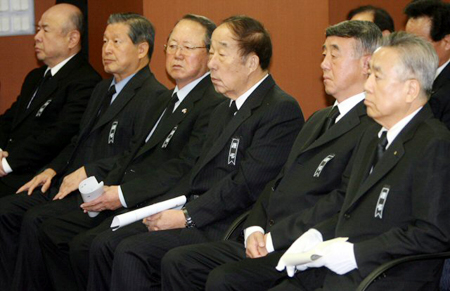  14일 오전 서울아산병원에서 열린 故 김형칠 선수의 영결식에 체육계 인사들이 참석하고 있다.
 [연합뉴스] 