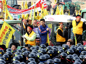 서천주민, 금강 하구둑 점거 시위 