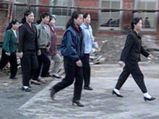 동유럽 北노동자 급여 북한정부로 송금 