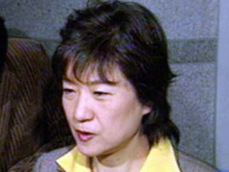 박근혜 “이명박 전 시장 검증 필요” 