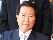 DJ, 여권주자 ‘훈수 정치’ 논란 