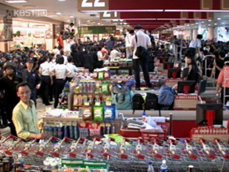 ‘이랜드 사태’ 영장 7명 기각…나머지는 심의 