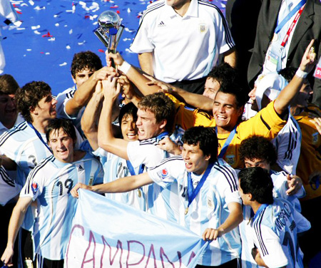 아르헨, 세계 청소년축구 ‘평정’ 