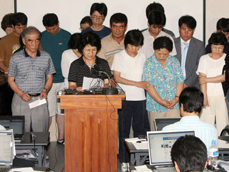 충격에 빠진 피랍자 가족…국제사회 협력 호소 