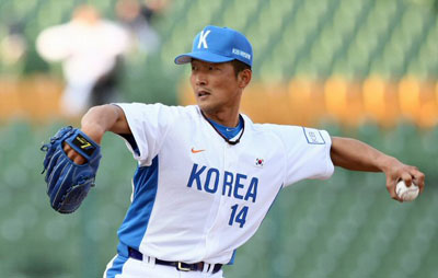 3일 오후 타이완 타이중 인터컨티넨탈 구장에서 열린 2008 베이징올림픽 야구 아시아 예선, 한국-필리핀 경기에서 한국 중간 계투 투수로 등판한 류택현이 역투하고 있다. 