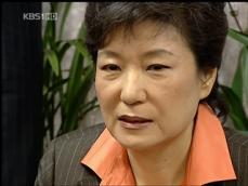 박근혜, 최고위 압박…친박연대도 고민 
