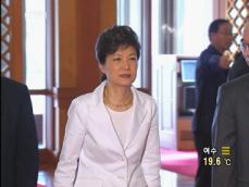 들끓는 민심…‘박근혜 총리 카드’ 급부상 