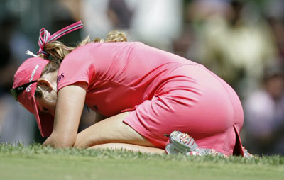  29일(현지시간) 미국 미네소타주 에디나 인터라켄골프장에서 열린 미국여자프로골프(LPGA) 투어 메이저 대회 제63회 US여자오픈, 폴라 크리머가 10번홀에서 실수를 한 후 안타까워 하고 있다. 