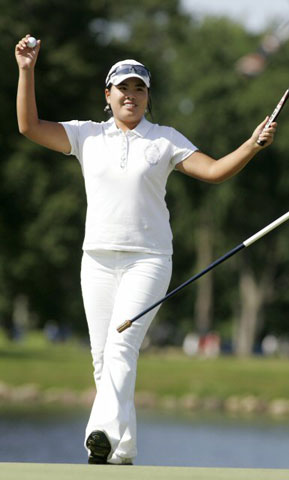  29일(현지시간) 미국 미네소타주 에디나 인터라켄골프장에서 열린 미국여자프로골프(LPGA) 투어 메이저 대회 제63회 US여자오픈에서 박인비가 우승을 확정지은 후 기뻐하고 있다. 