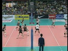 여자 배구, 4년만 日 꺾고 ‘우승 도전’ 