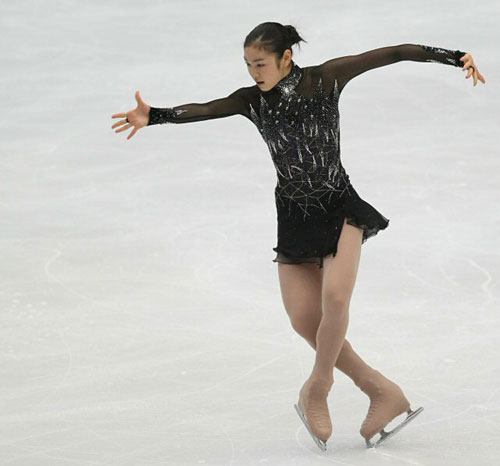 '피겨 퀸' 김연아가 6일 오후 2008-2009 국제빙상경기연맹(ISU) 시니어 피겨스케이팅 그랑프리 3차 대회 '컵 오브 차이나'가 열리는 베이징 수도체육관에서 쇼트프로그램 최종 연습을 하고 있다. 