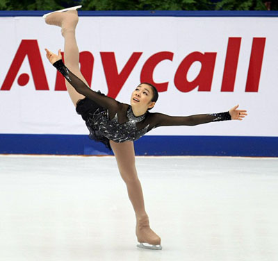   '피겨 퀸' 김연아가 6일 오후 중국 베이징 수도체육관에서 열린 2008-2009 국제빙상경기연맹(ISU) 시니어 피겨스케이팅 그랑프리 3차 대회 '컵 오브 차이나' 여자 싱글 쇼트프로그램에서 우아한 스파이럴 연기를 펼치고 있다. 