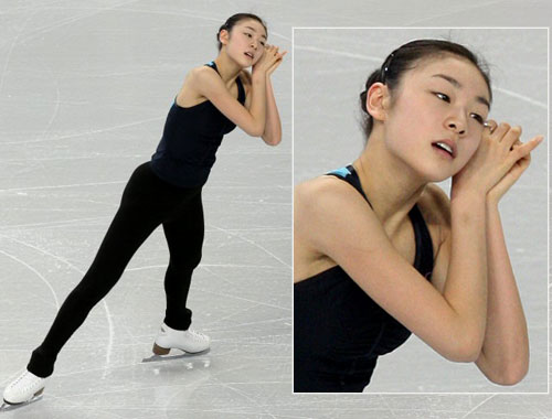 4일 오전 캐나다 밴쿠버 퍼시픽 콜리세움에서 열린 2009 국제빙상경기연맹(ISU) 4대륙 피겨선수권대회 공식 연습, 김연아가 아름다운 연기를 펼치고 있다. 