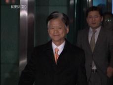 ‘불법 정치자금’ 이강철 전 수석 구속 
