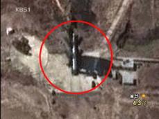 미 CNN “북한 로켓 연료 주입 시작” 