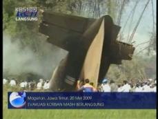 인도네시아 공군 수송기 추락…90여 명 사망 