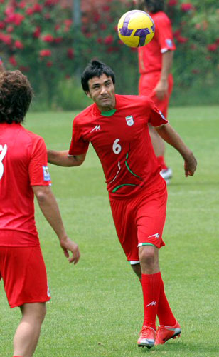 14일 경기도 파주NFC에서 이란 축구 국가대표팀이 훈련을 하고 있다. 
