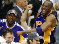 레이커스, 7년 만에 NBA 왕중왕 등극 