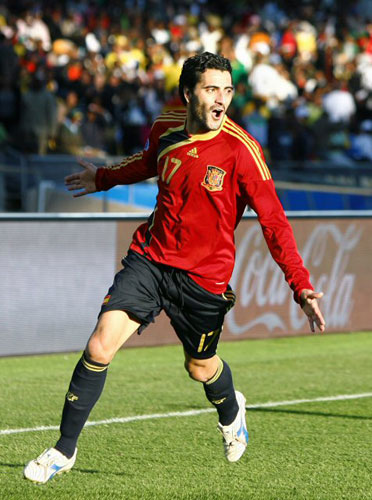28일(한국시각) 남아공 루스텐버그 로얄 바포켕 스타디움서 벌어진 컨페드컵 남아공과 스페인의 3·4위전에서 팀의 두 번째 골을 성공시킨 다니엘 구이자가 환호하고 있다. 