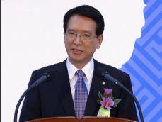 김형오 의장, ‘분권 헌법’ 제안…정치권 신중 