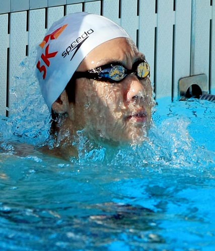 23일(현지시간) 이탈리아 로마 아니에느 스포츠클럽 수영장에서 박태환이 국제수영연맹(FINA) 2009 세계수영선수권에 대비한 훈련을 하고 있다. 