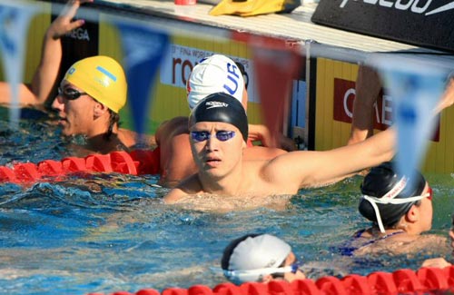  25일 오전(현지시각) 이탈리아 로마 포로 이탈리코 수영장에서 박태환의 경쟁상대인 중국의 장린이 국제수영연맹(FINA) 2009 세계수영선수권에 대비한 최종 훈련을 하고 있다. 