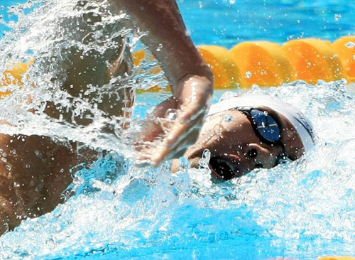   2009로마 세계수영선수권대회에 출전한 박태환이 26일 오전(현지시각) 이탈리아 로마 포로 이탈리코 메인풀에서 열린 남자 자유형 400m 예선에서 레이스를 펼치고 있다. 