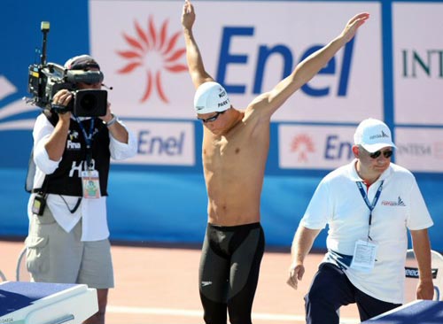 27일(현지시간) 이탈리아 로마 포로 이탈리코 메인풀에서 열린 국제수영연맹(FINA) 2009 세계수영선수권 남자 자유형 200m 예선, 박태환이 경기 전 몸을 풀고 있다. 