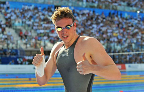 29일(한국시각) 이탈리아 로마 포로 이탈리코 수영장에서 열린 남자 자유형 200m 결승에서 우승한 비더만이 환호하고 있다. 