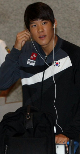2009 로마 세계수영선수권대회에 출전했던 박태환이 노민상 감독을 비롯한 경영 대표팀 선수단과 6일 인천공항을 통해 귀국했다. 박태환은 이번 대회에서 남자 자유형 200ｍ와 400ｍ, 그리고 1,500ｍ 등 세 종목에 출전했지만 모두 결승 진출에 실패했다.
 